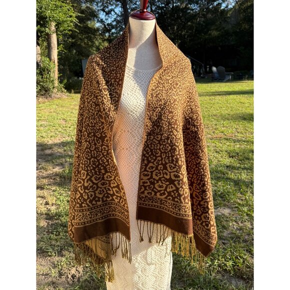 Leopard Pashmina Silk Shawl Wrap Scarf  Fringe Reversible  25x68 quiet luxury - Picture 3 of 8